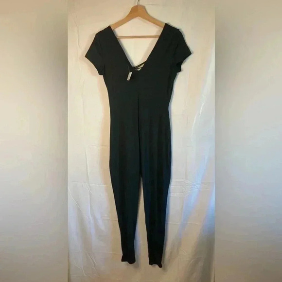 Glitz romper NWT‎ 🏡 - Picture 6 of 6